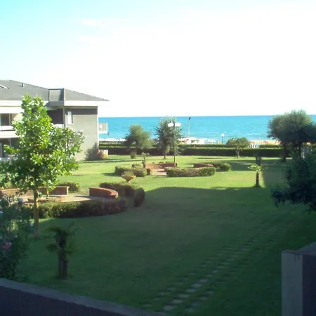 Monolocale Marine Piano Terra B1 דירה *